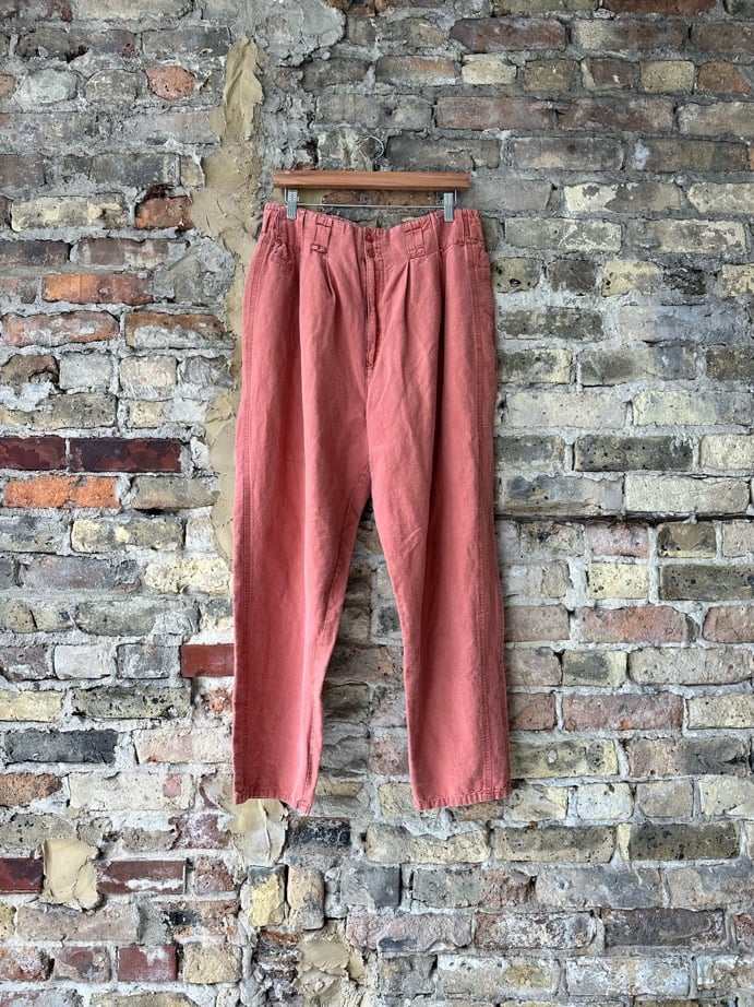 New Avenue salmon trouser